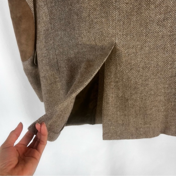 Vintage Claridge Wool Herringbone Elbow Patch Sports Coat  Classic Brown - Picture 11 of 17